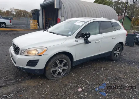 2012 Volvo Xc60 T6/T6 Platinum/T6 Premier Plus/T6 R-Design/T6 R-Design Platinum/T6 R-Design Premier Plus из США, поврежденный, VIN YV4902DZ6C2301387